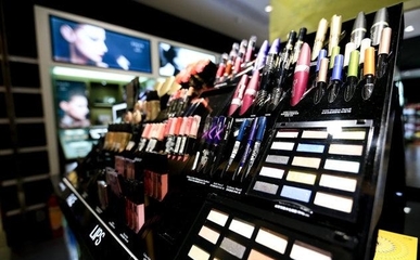彩妆品牌在化妆品店活不到1年?根本原因是这个